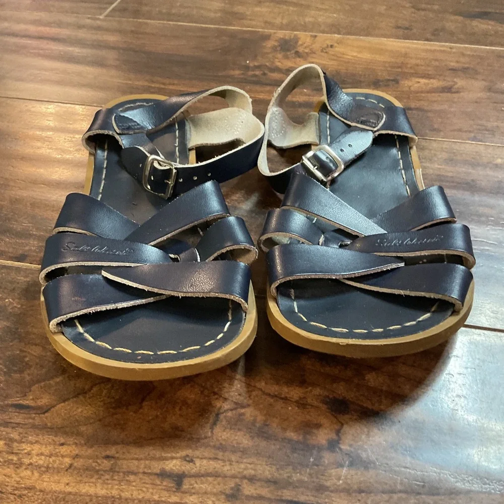 Salt Water Sandals by Hoy Original The Original Navy Blue Leather Sandals Size 5
